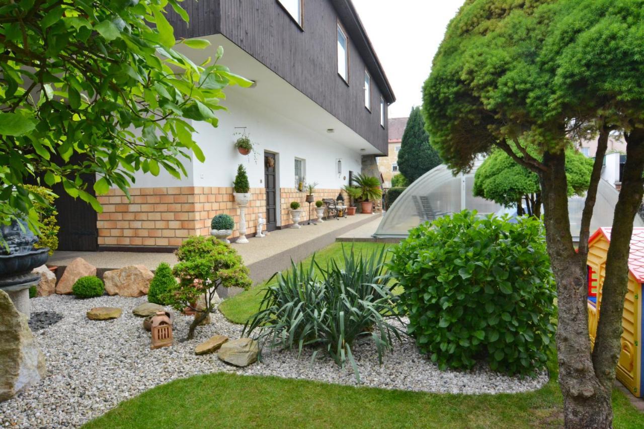 Apartmany Κάρλοβι Βάρι Εξωτερικό φωτογραφία