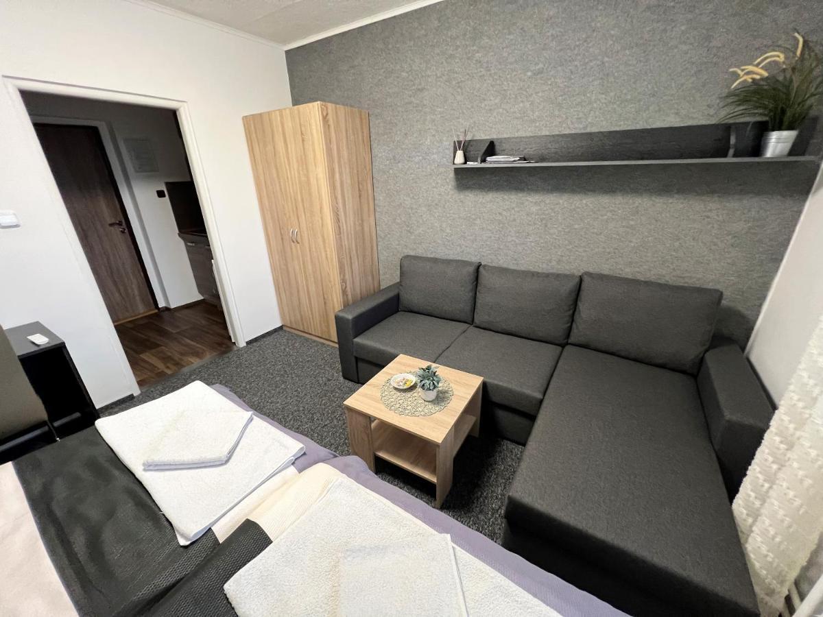 Apartmany Κάρλοβι Βάρι Εξωτερικό φωτογραφία