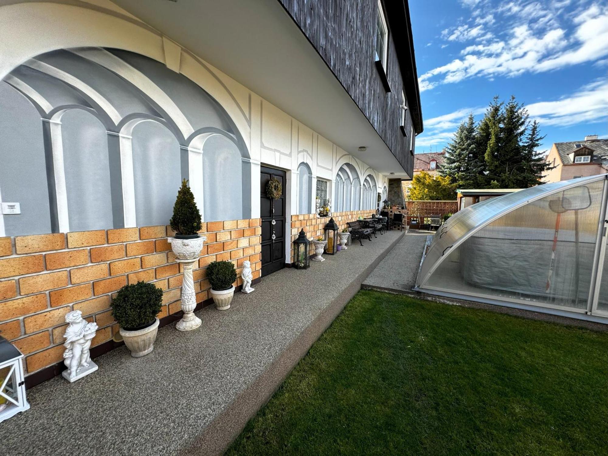 Apartmany Κάρλοβι Βάρι Εξωτερικό φωτογραφία