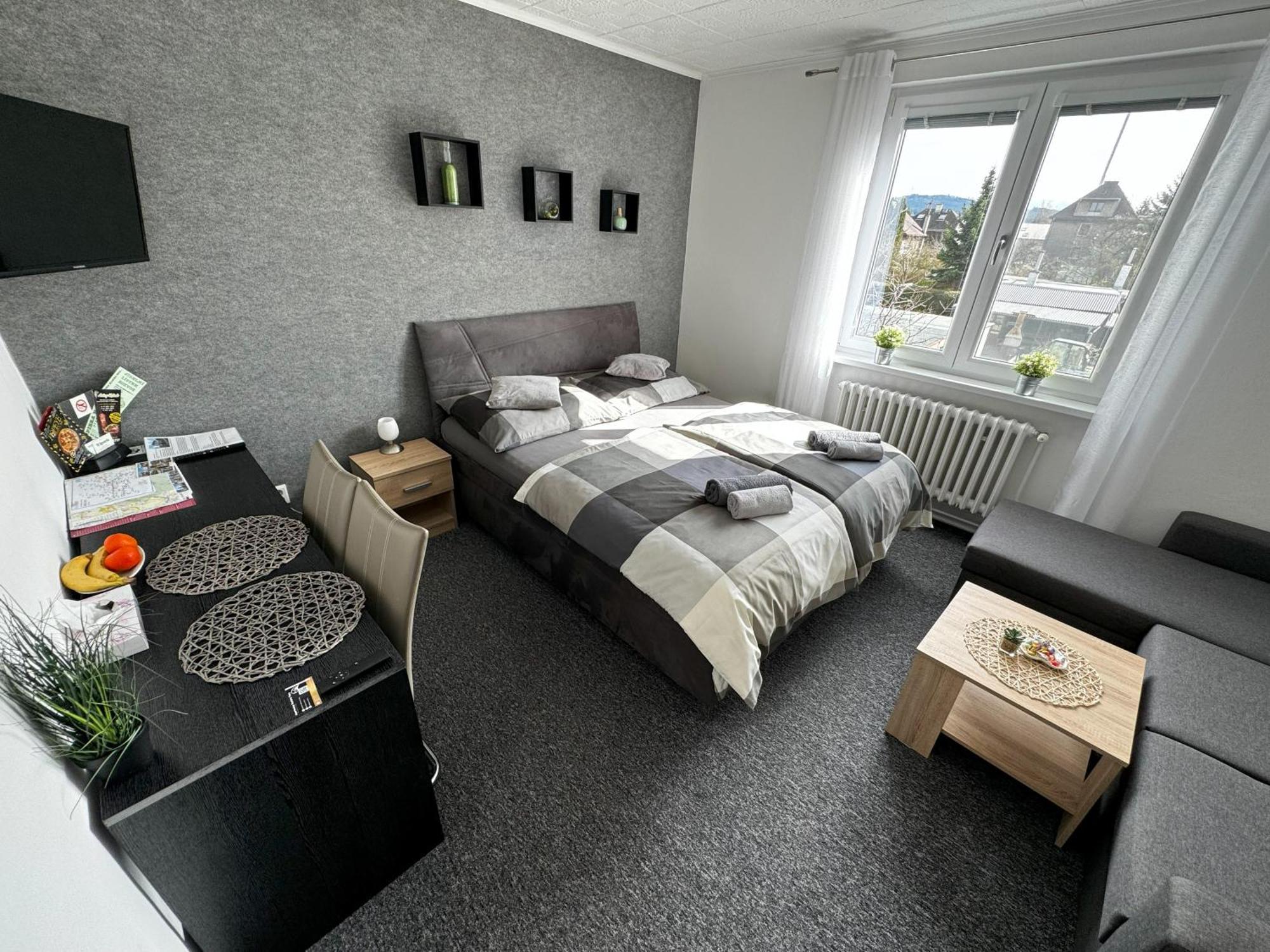 Apartmany Κάρλοβι Βάρι Εξωτερικό φωτογραφία